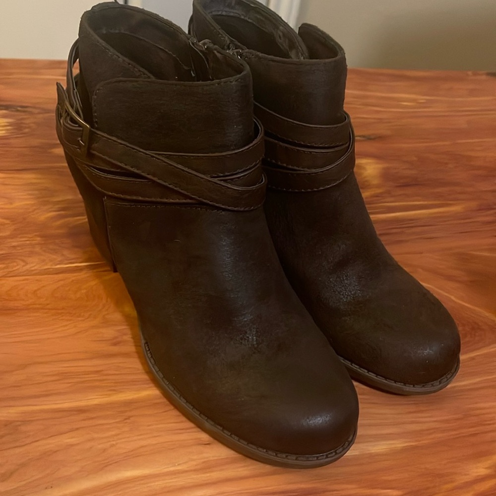 Nicole ankle boots